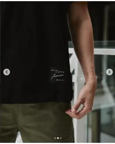 IRONIC GRIFF BLACK TEE