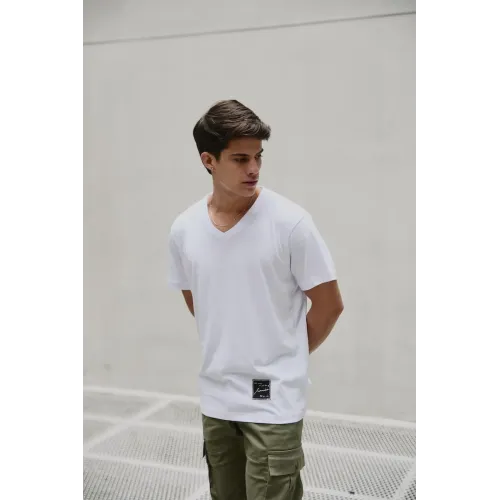 IRONIC GRIFF WHITE TEE